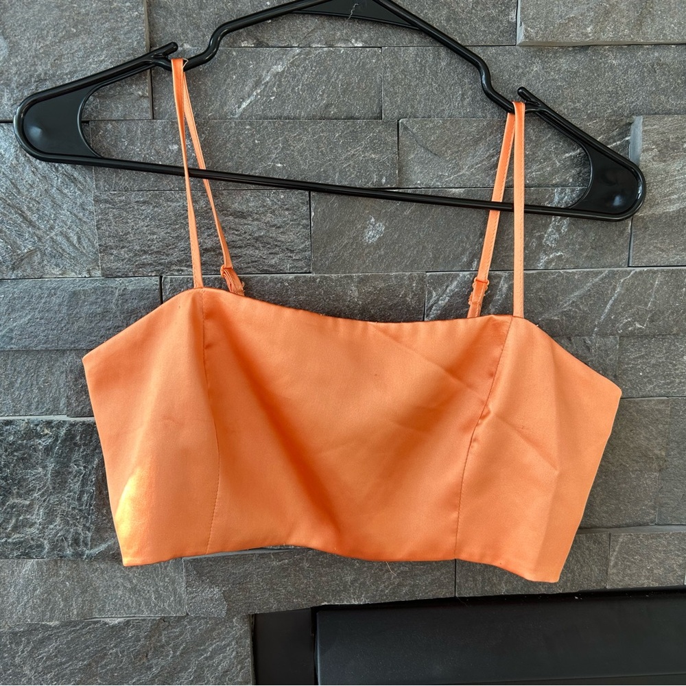 House of Harlow 1960 Orange Wide Leg Pants & Crop Top Set - Picture 3 of 10